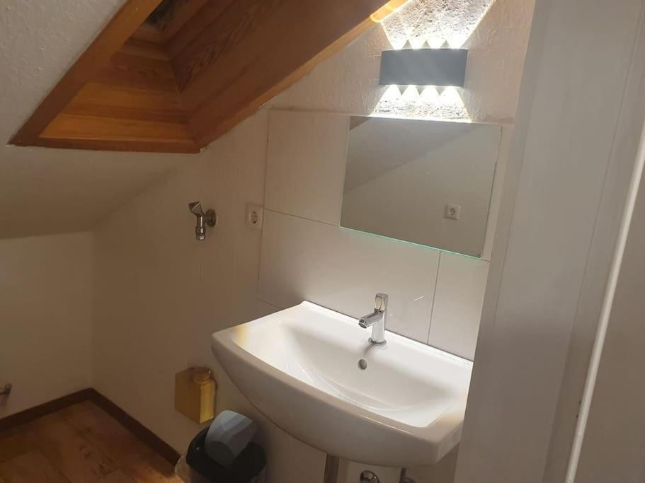 Waterfalls Apartment トリベルク エクステリア 写真